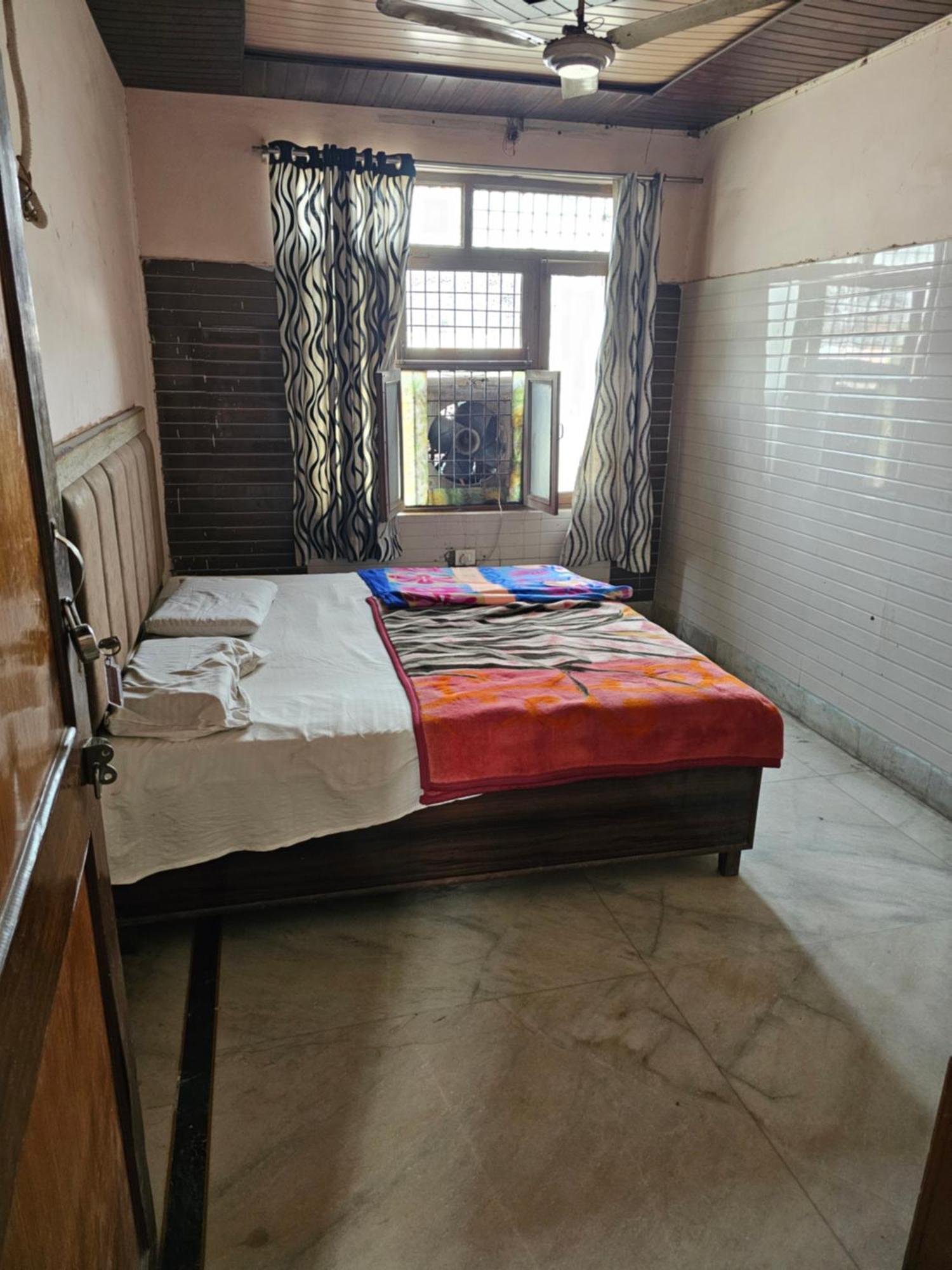 Subhadra Guest House 마투라 객실 사진